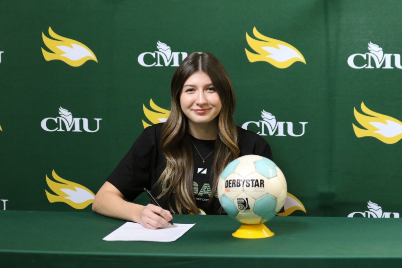 Blazers Women's Soccer Lock Down Defender Noel Wiebe