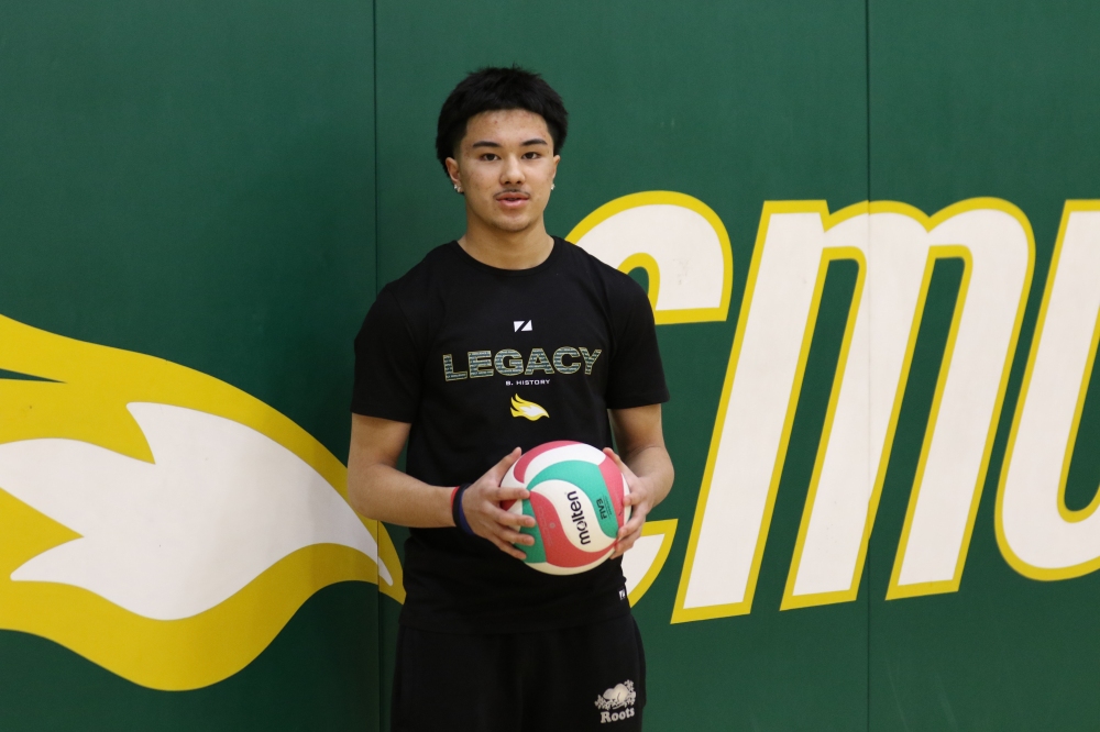 Curran Chan Continues Family Tradition Signing with Blazers MVB