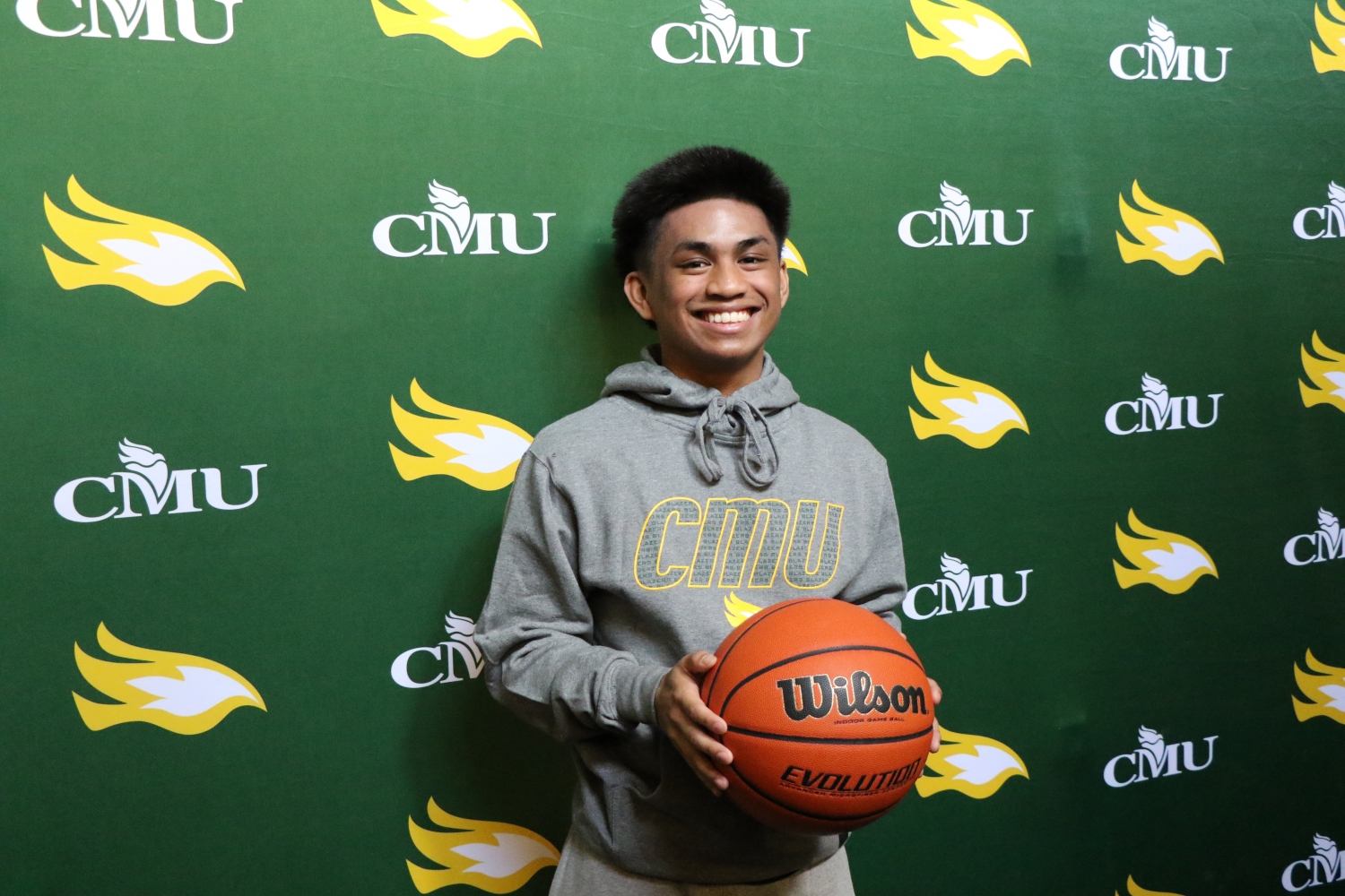 Blazers MBB Make their First Offseason Move Signing Point Guard Tugade Blazers MBB Make their First Offseason Move Signing Point Guard Tugade