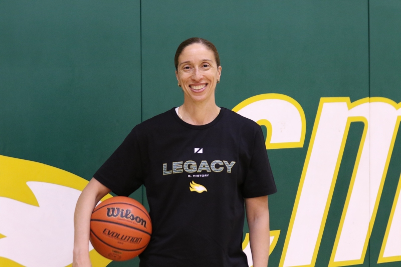 Women's Basketball Ready to Hit the Hardcourt with New Coach Harding