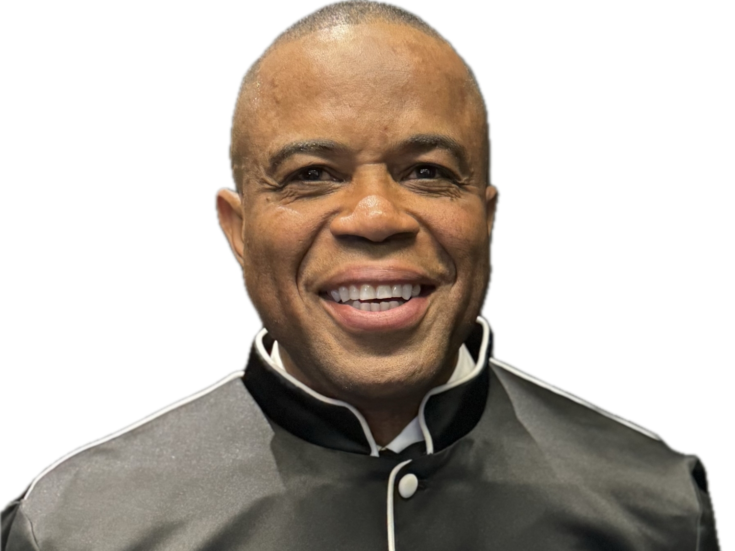 Everton McLennon (CMU ’15) earned a Master of Arts in Theological Studies while balancing full-time work as a civil engineer and his role as a pastor. Today, he leads Miracle of Life Apostolic Fellowship in Winnipeg, where he continues to draw on the theological grounding he gained at CMU.