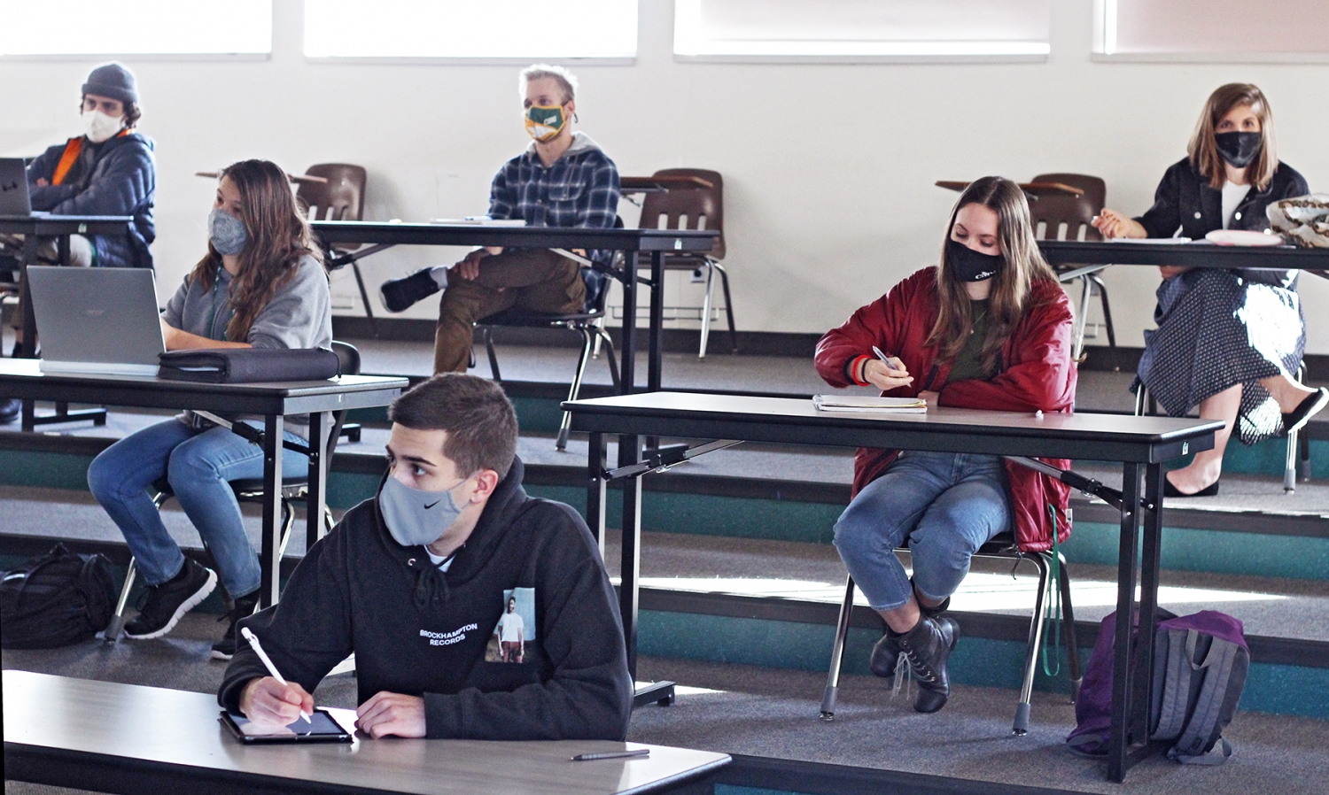 Cultures of Violence, Cultures of Peace, taught by Wendy Kroeker (Assistant Professor, Peace and Conflict Transformation Studies), combines a class of 16 students at CMU and 11 students in the Philippines.