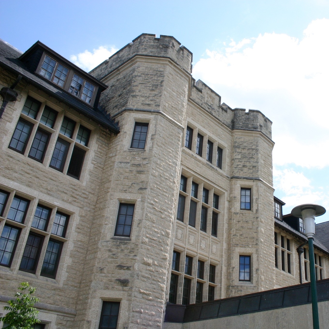 April 25 update: on-campus COVID-19 protocols