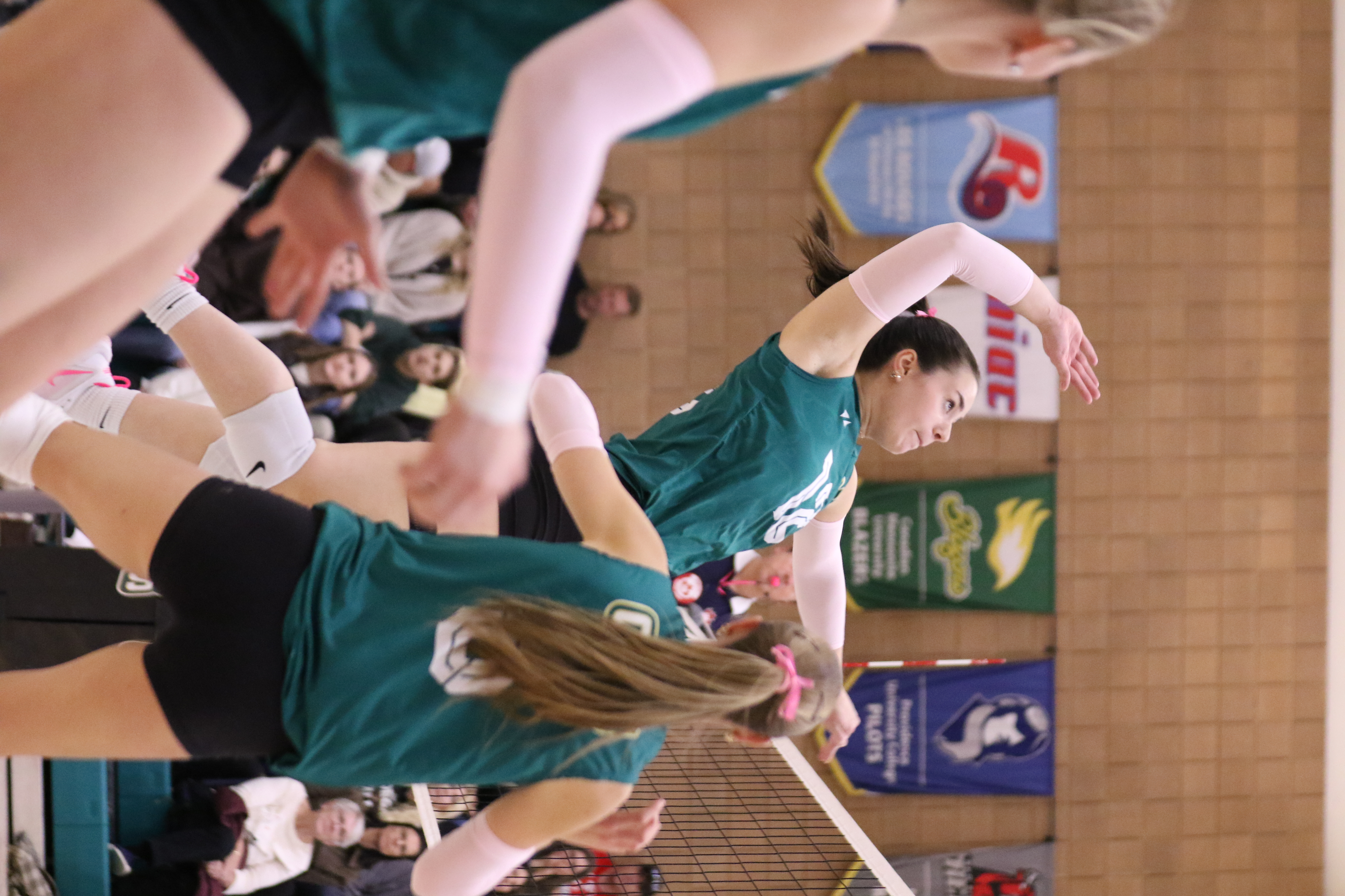 Blazers Women's Volleyball Break into CCAA National Rankings