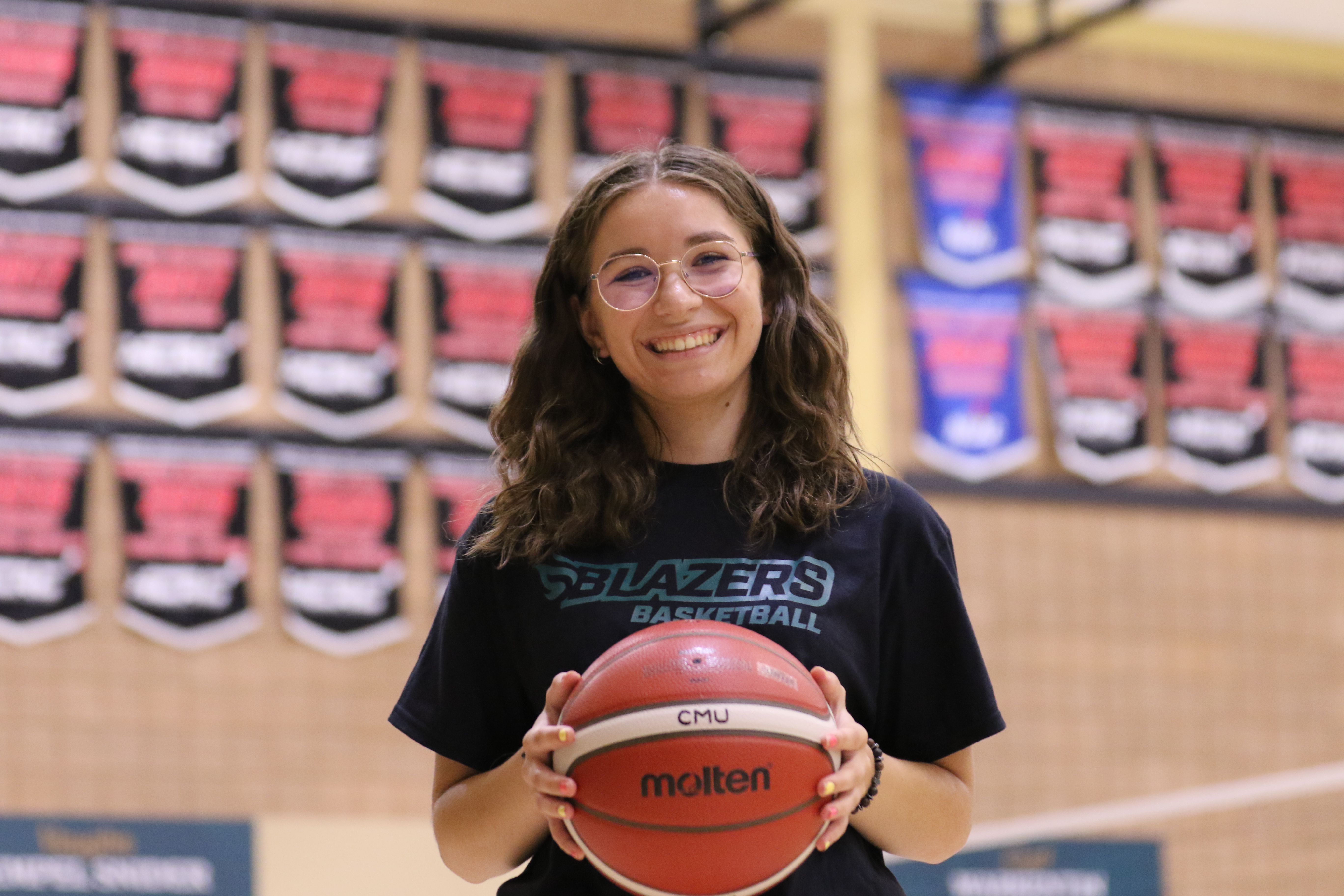 Women's Basketball Recruit | Summer Chartrand