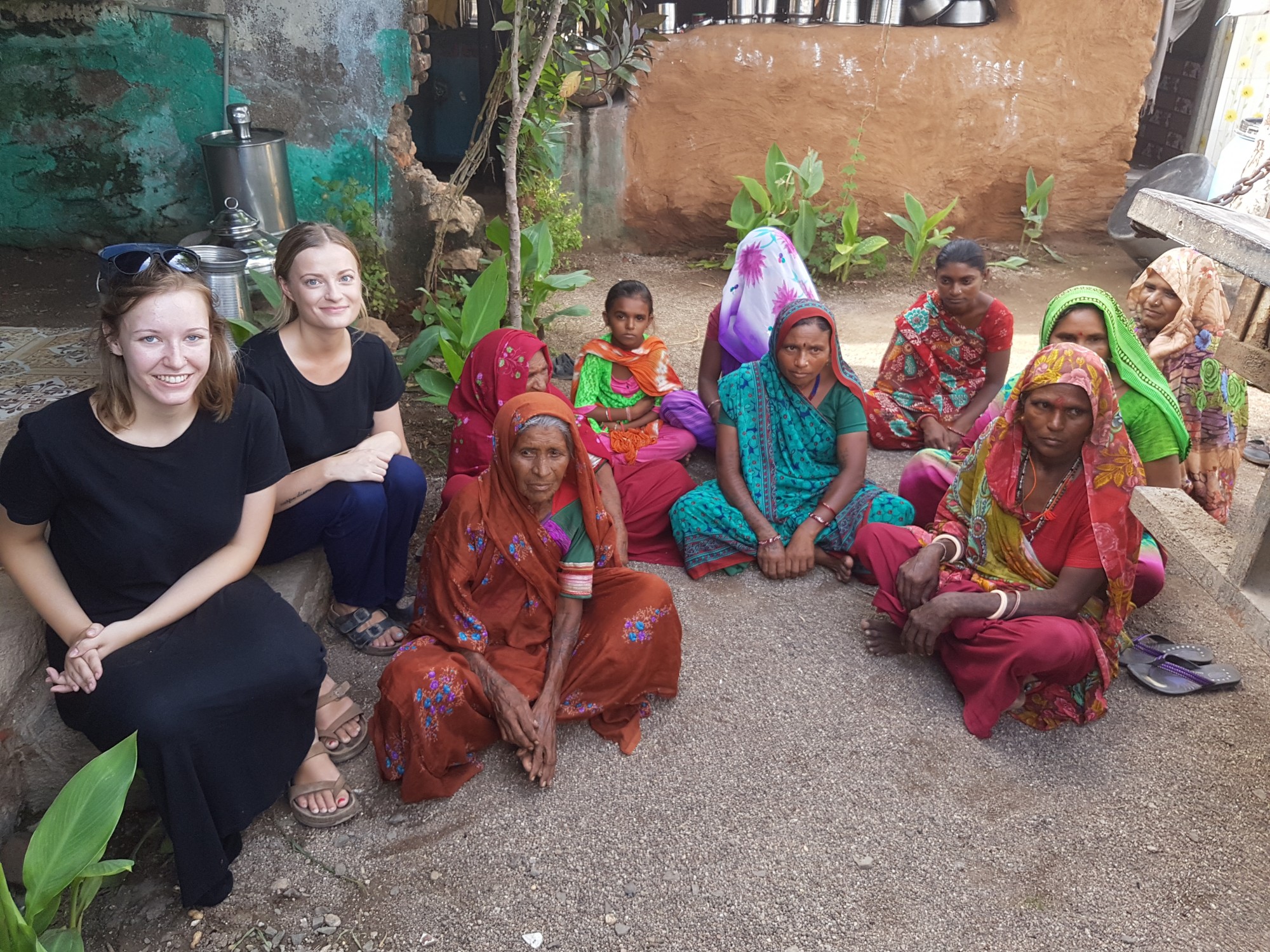 Bryce (left) and Ariane (right) with Indian women